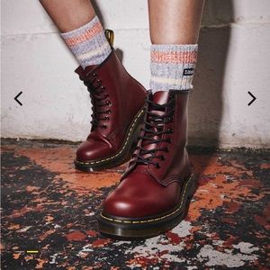 DR Martin 1460 smooth leather lace up boots maroon (Cherry red smooth)